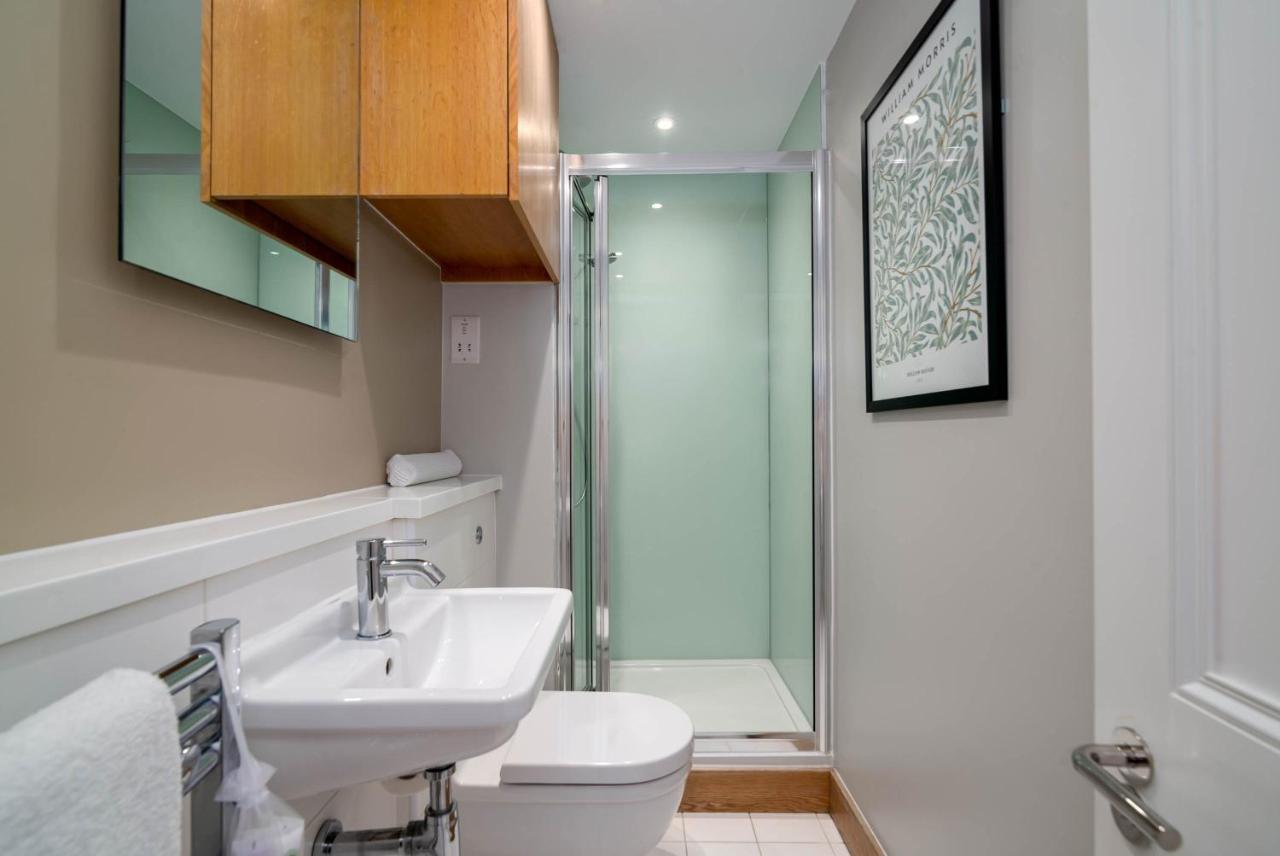 Apartmán 5 Doughty Street Londýn Exteriér fotografie
